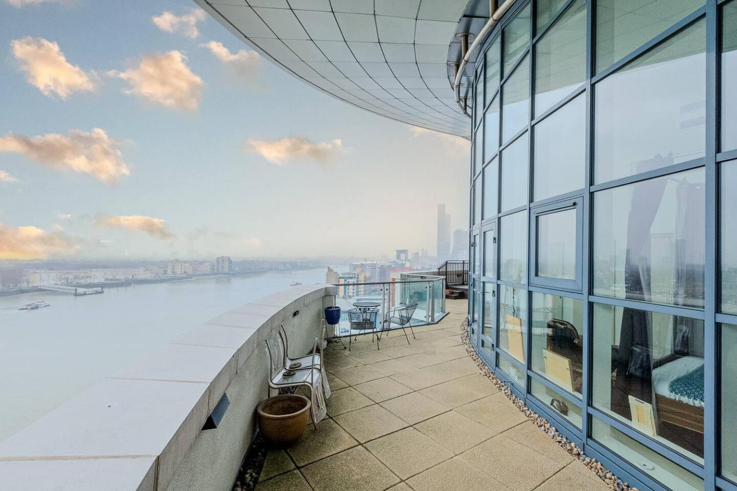 London Canary Wharf Riverside Penthouse Apartment المظهر الخارجي الصورة